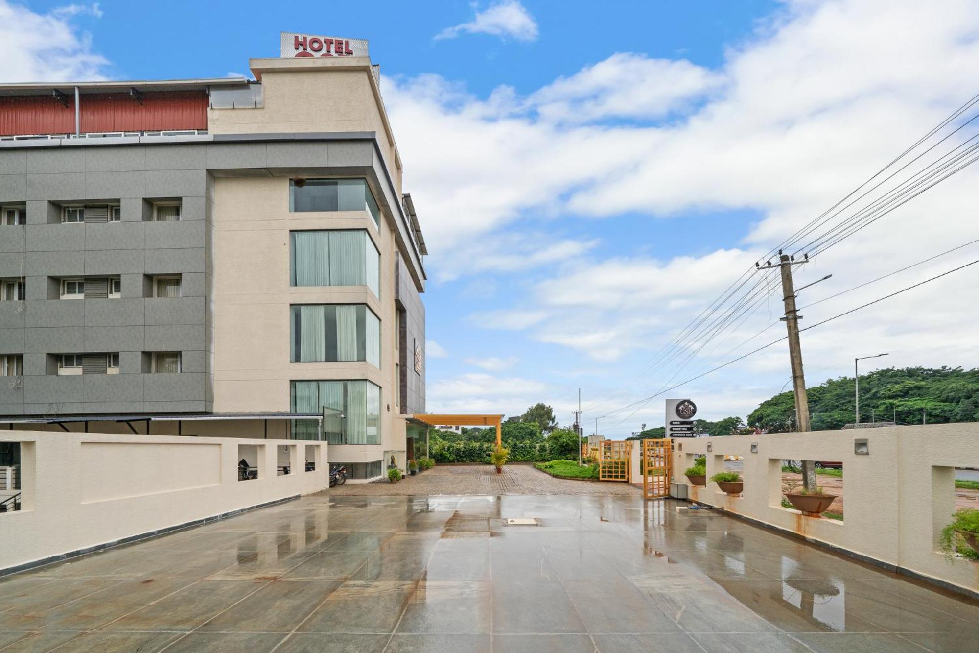 Hotel Gsr Tumkur Exterior photo